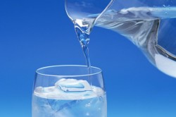 Минеральная вода для сжижения крови